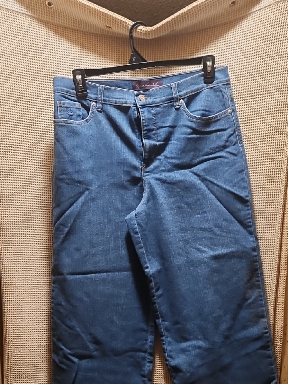Gloria Vanderbilt Wide Leg Jeans in Classic Blue